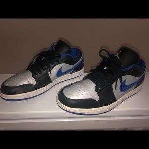 Jordan 1 low top shoes